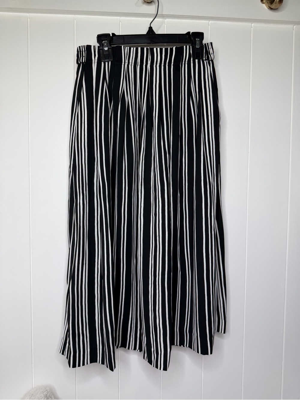 H&M Black & White Vertical Stripe Midi Skirt